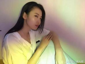 抖音网红自拍吃瓜